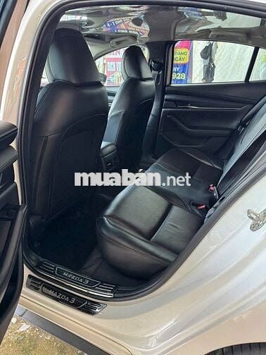Mazda Mazda 3 Luxury 2024 Trắng 60967 km