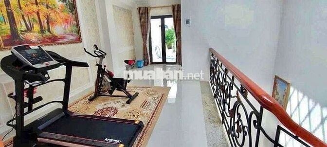 Nhà Full Nội Thất 1 Trệt 3 Lầu 5P 5x20m Mặt Tiền Đường Số Phạm Hữu Lầu