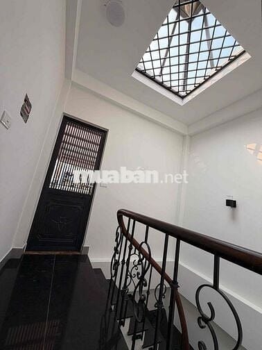 Ngọc Khánh, 10m ra mặt phố, Nhà mới đẹp full nội thất, Cực hiếm