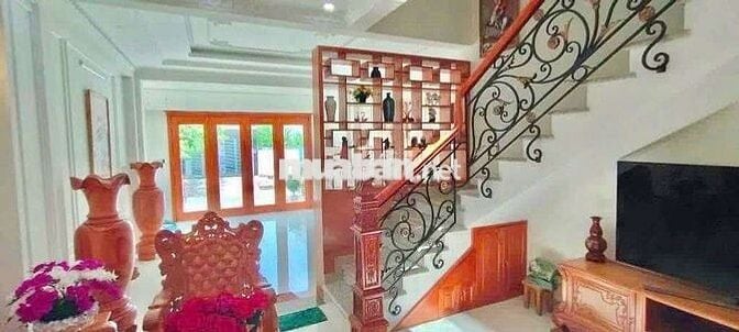 Nhà Full Nội Thất 1 Trệt 3 Lầu 5P 5x20m Mặt Tiền Đường Số Phạm Hữu Lầu