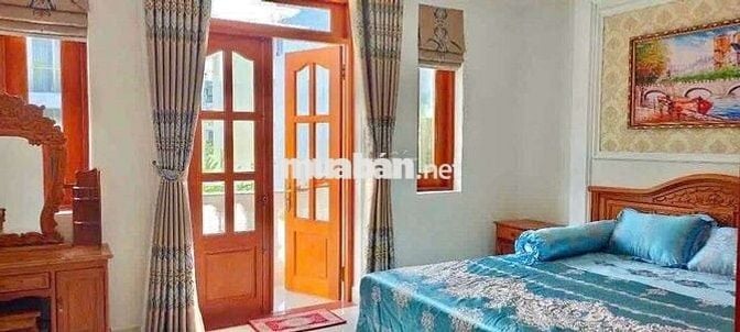 Nhà Full Nội Thất 1 Trệt 3 Lầu 5P 5x20m Mặt Tiền Đường Số Phạm Hữu Lầu