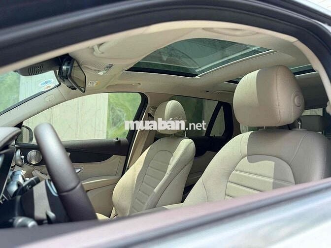 Mercedes-Benz GLC 300 4Matic 2021 Trắng