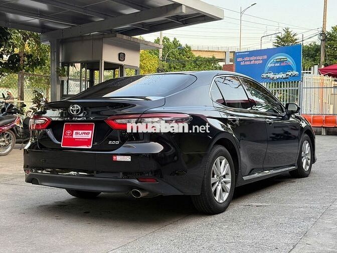 Toyota Camry 2.0G 2022 Đen 31.691 km