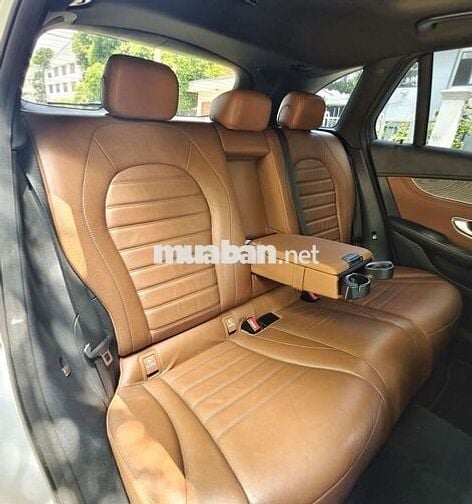 Mercedes-Benz GLC 300 4MATIC 2017 Bạc