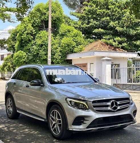 Mercedes-Benz GLC 300 4MATIC 2017 Bạc