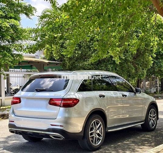 Mercedes-Benz GLC 300 4MATIC 2017 Bạc