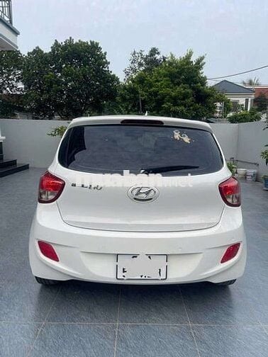 Hyundai i10 2014 hatbach số sàn Trắng