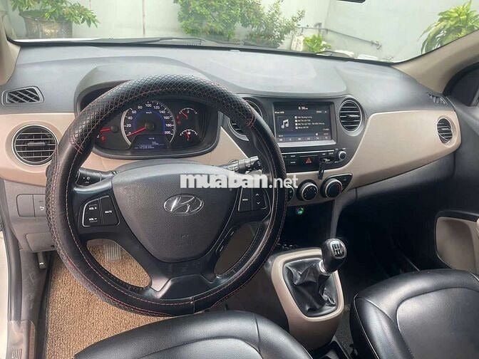 Hyundai i10 2014 hatbach số sàn Trắng