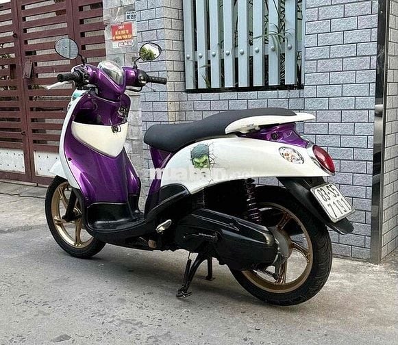 Yamaha Classical 2010 đẹp, máy êm thì thầm