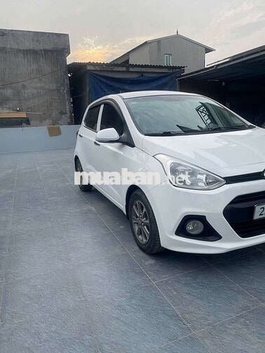 Hyundai i10 2014 hatbach số sàn Trắng