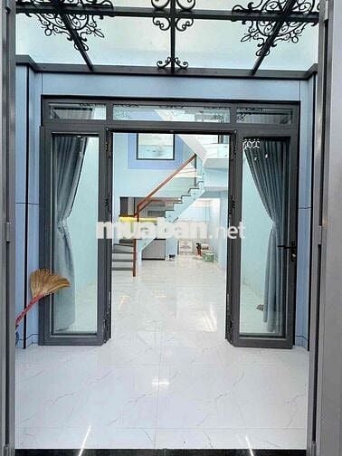 bán nhà HXH phạm Văn Đồng 1 trệt 2 lầu ngay gigamail