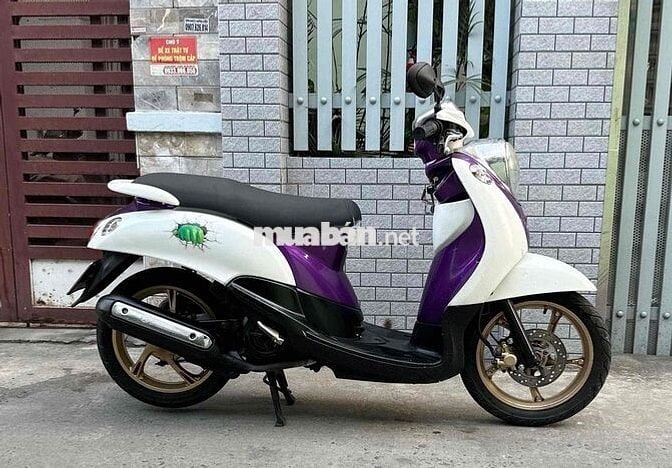 Yamaha Classical 2010 đẹp, máy êm thì thầm
