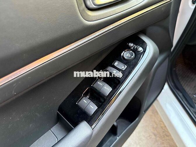 Honda HR-V RS 2022 đi 29.000 km một chủ không lỗi