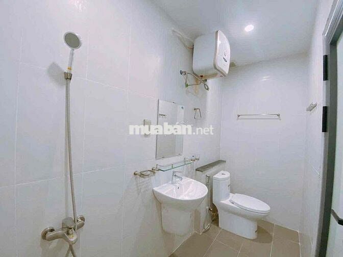 DUPLEX CAO CẤP FULL NỘI THẤT PHÙ HỢP Ở 2-3 NGƯỜI CỬA SỔ TRỜI QUẬN 8