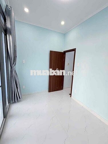 bán nhà HXH phạm Văn Đồng 1 trệt 2 lầu ngay gigamail