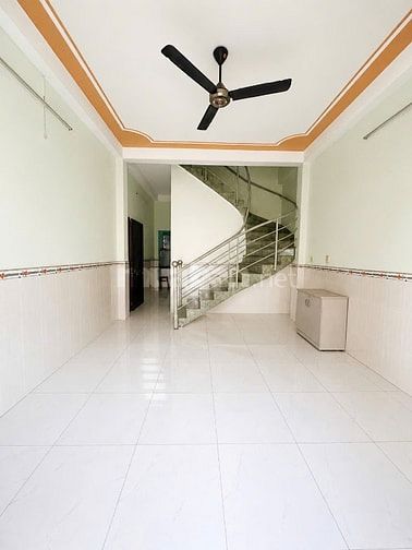 Bán nhà hẻm 5m đường Nguyễn Sơn, Tân Phú, DT 4x13m giá 5 tỷ 9. TL.TP1