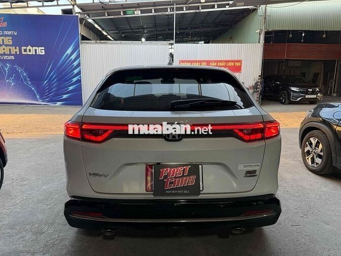 Honda HR-V RS 2022 đi 29.000 km một chủ không lỗi
