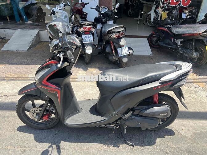Honda Vision Smkey 2018 Odo 15.000km Bstp Zin Êm