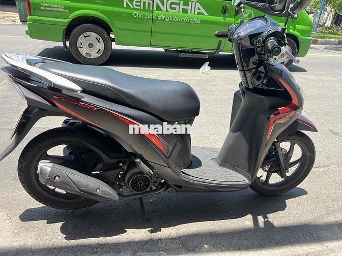 Honda Vision Smkey 2018 Odo 15.000km Bstp Zin Êm
