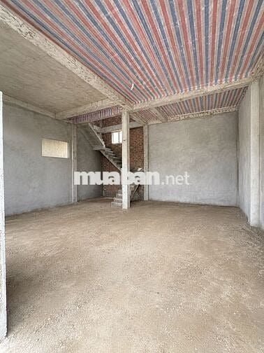 Nhà 4 tầng/60m², cổng riêng, ô tô vào nhà, thang máy và full nội thất
