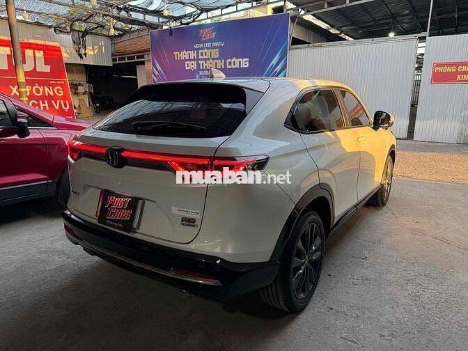 Honda HR-V RS 2022 đi 29.000 km một chủ không lỗi