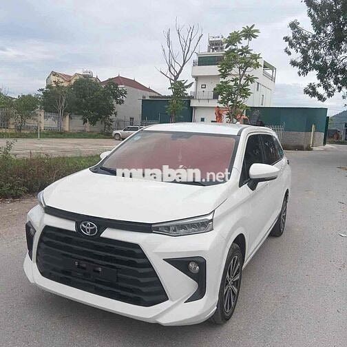 Toyota Avanza 2024 Trắng 7 chỗ Tự động Nhập khẩu