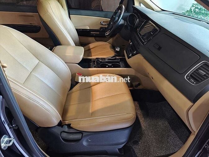 Kia Sedona 2017 2.2DATH full dầu,màu đen