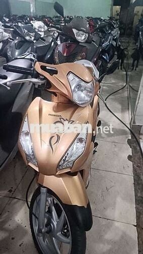 Honda Vision 2017 Vàng đồng