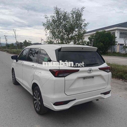 Toyota Avanza 2024 Trắng 7 chỗ Tự động Nhập khẩu