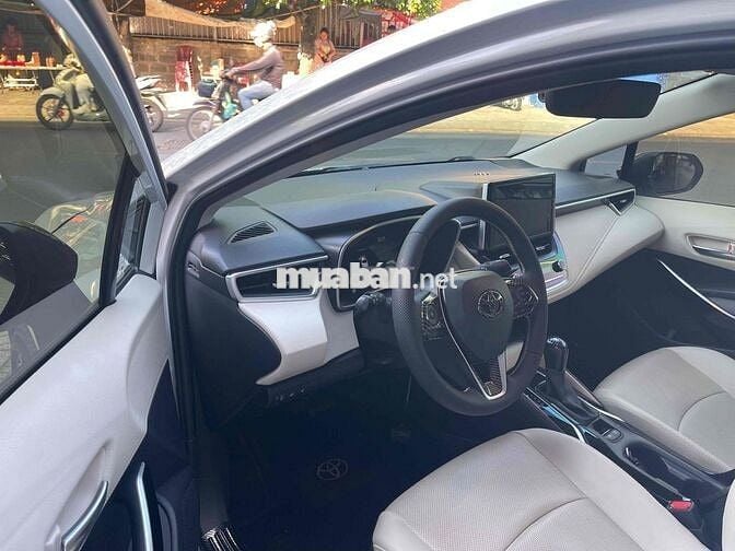 Toyota Corolla Altis 1.8V 2022 / Thương lượng giá