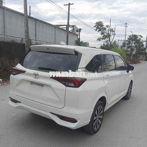 Toyota Avanza 2024 Trắng 7 chỗ Tự động Nhập khẩu