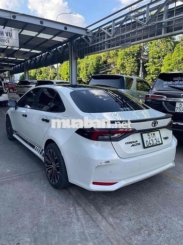 Toyota Corolla Altis 1.8V 2022 / Thương lượng giá