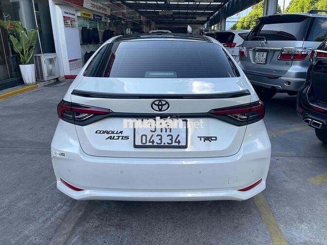 Toyota Corolla Altis 1.8V 2022 / Thương lượng giá