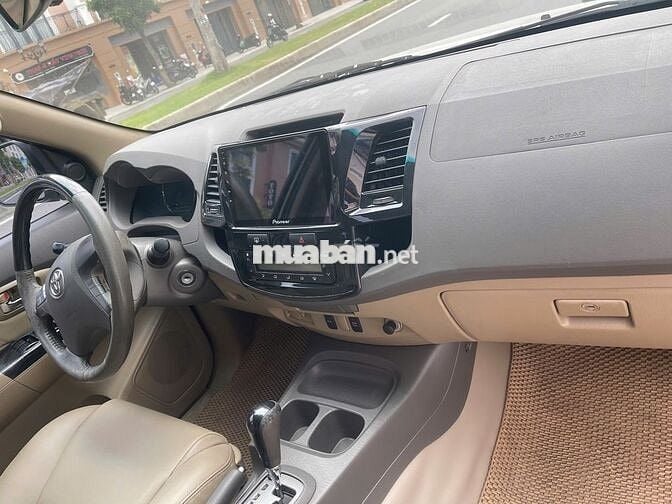 Toyota Fortuner 2013 Bạc