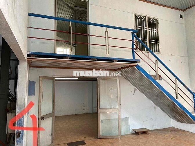 Mặt bằng kinh doanh và kho, xưởng