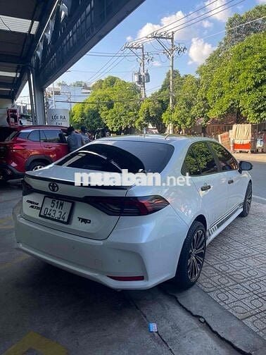 Toyota Corolla Altis 1.8V 2022 / Thương lượng giá