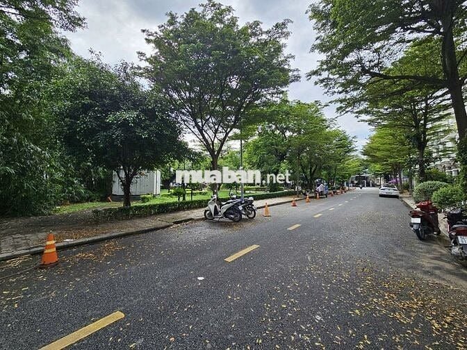 Nguyên căn Cityland Center hầm trệt 3 lầu giá 35tr