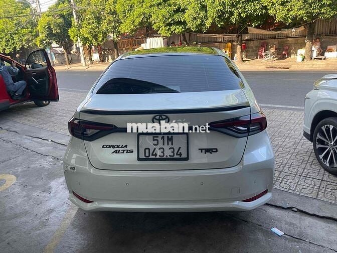 Toyota Corolla Altis 1.8V 2022 / Thương lượng giá