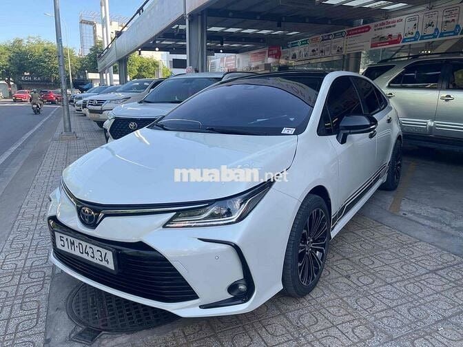 Toyota Corolla Altis 1.8V 2022 / Thương lượng giá