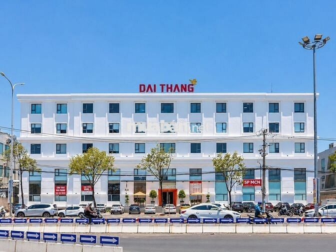 VĂN PHÒNG CHO THUÊ MẶT TIỀN NGUYỄN HỮU THỌ - 180M2 NGAY TẦNG 1