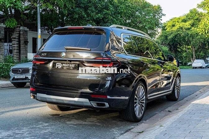 BMW X7 Pure Excellence LCI 2024 Đen