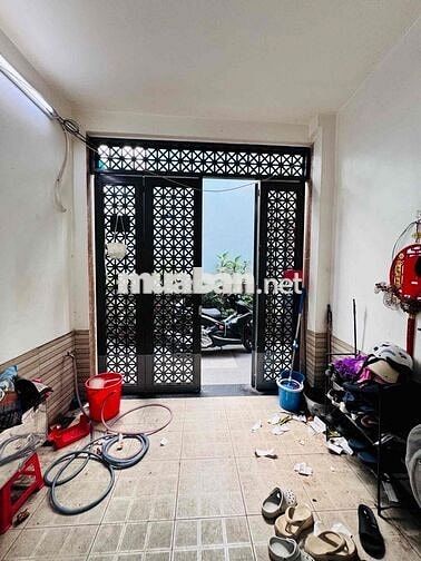 🏡 nhỉnh 4 tỷ (tl) – 40m² – 1 căn ra hẻm ô tô gần bv gia định  ▫️ 3 tầng