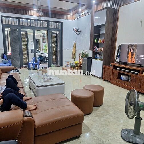 Cho Thuê Nhà Nguyên Căn Gần Chợ Hoà Khánh
