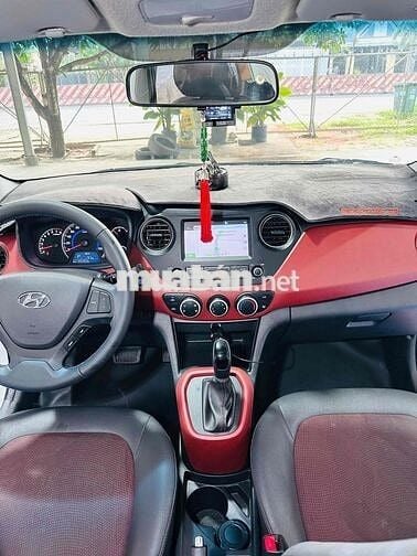 Hyundai Grand i10 2021 1.2 AT Hatchback Trắng