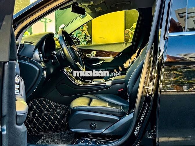 Mercedes-Benz GLC200 Sport 2022- 1 CHỦ 9.000 miles