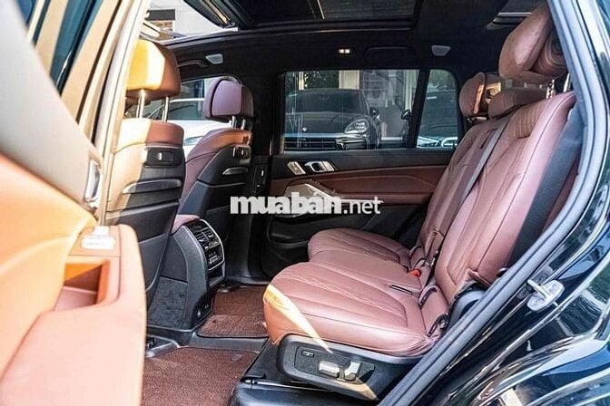 BMW X7 Pure Excellence LCI 2024 Đen