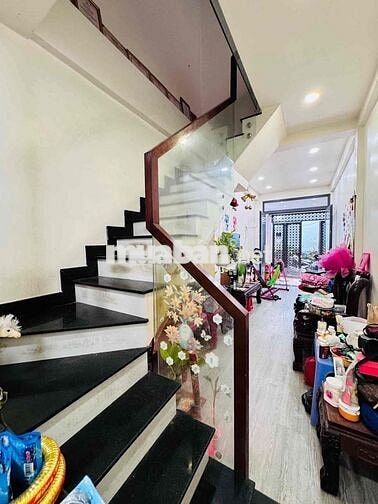 🏡 nhỉnh 4 tỷ (tl) – 40m² – 1 căn ra hẻm ô tô gần bv gia định  ▫️ 3 tầng