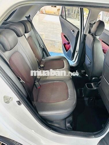Hyundai Grand i10 2021 1.2 AT Hatchback Trắng