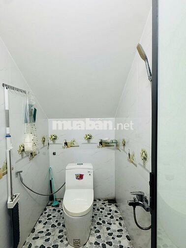 NHÀ NGUYÊN CĂN 2PN2WC KIỆT ĐIỆN BIÊN PHỦ - SÂN VƯỜN THOÁNG MÁT