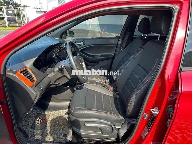 Hyundai i20 AT 1.4 Kappa 2015 Đỏ